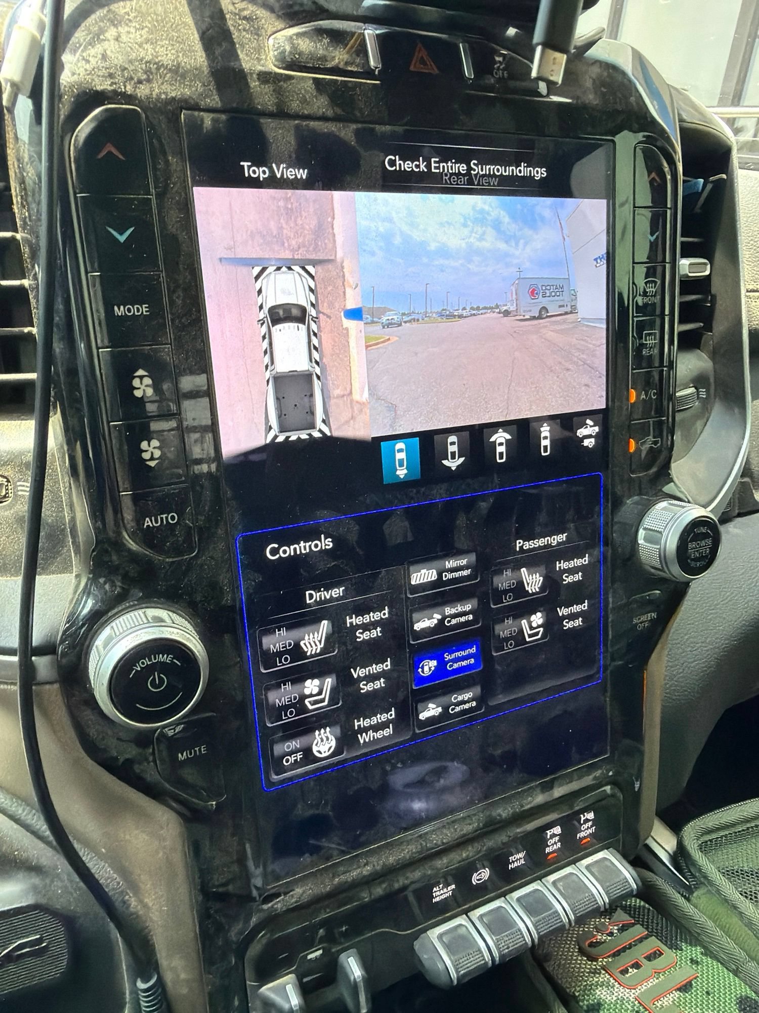 Used 2020 RAM 3500 Laramie AWD/4WD image 11