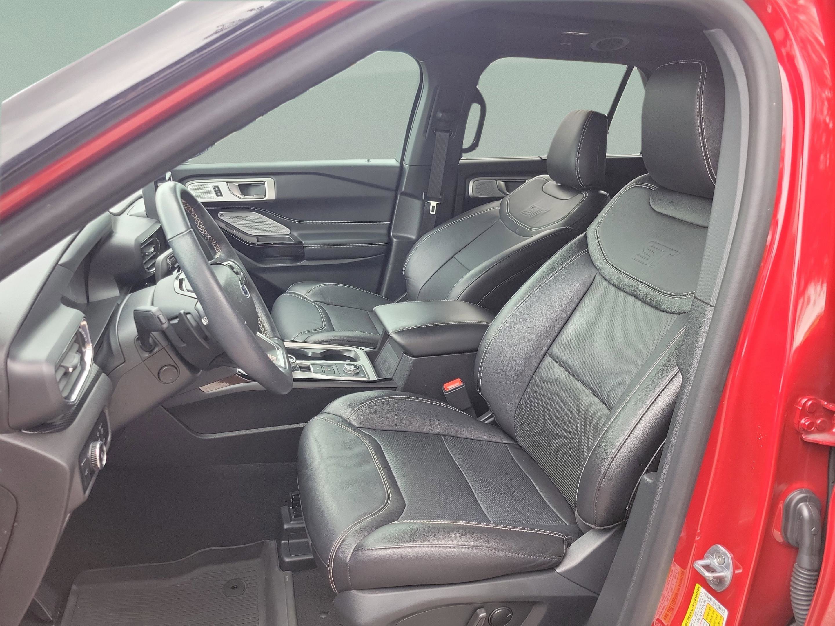 Certified 2024 Ford Explorer ST w/ Equipment Group 401A AWD/4WD image 17