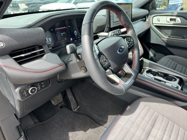 Certified 2025 Ford Explorer ST-Line w/ Premium Package AWD/4WD image 20
