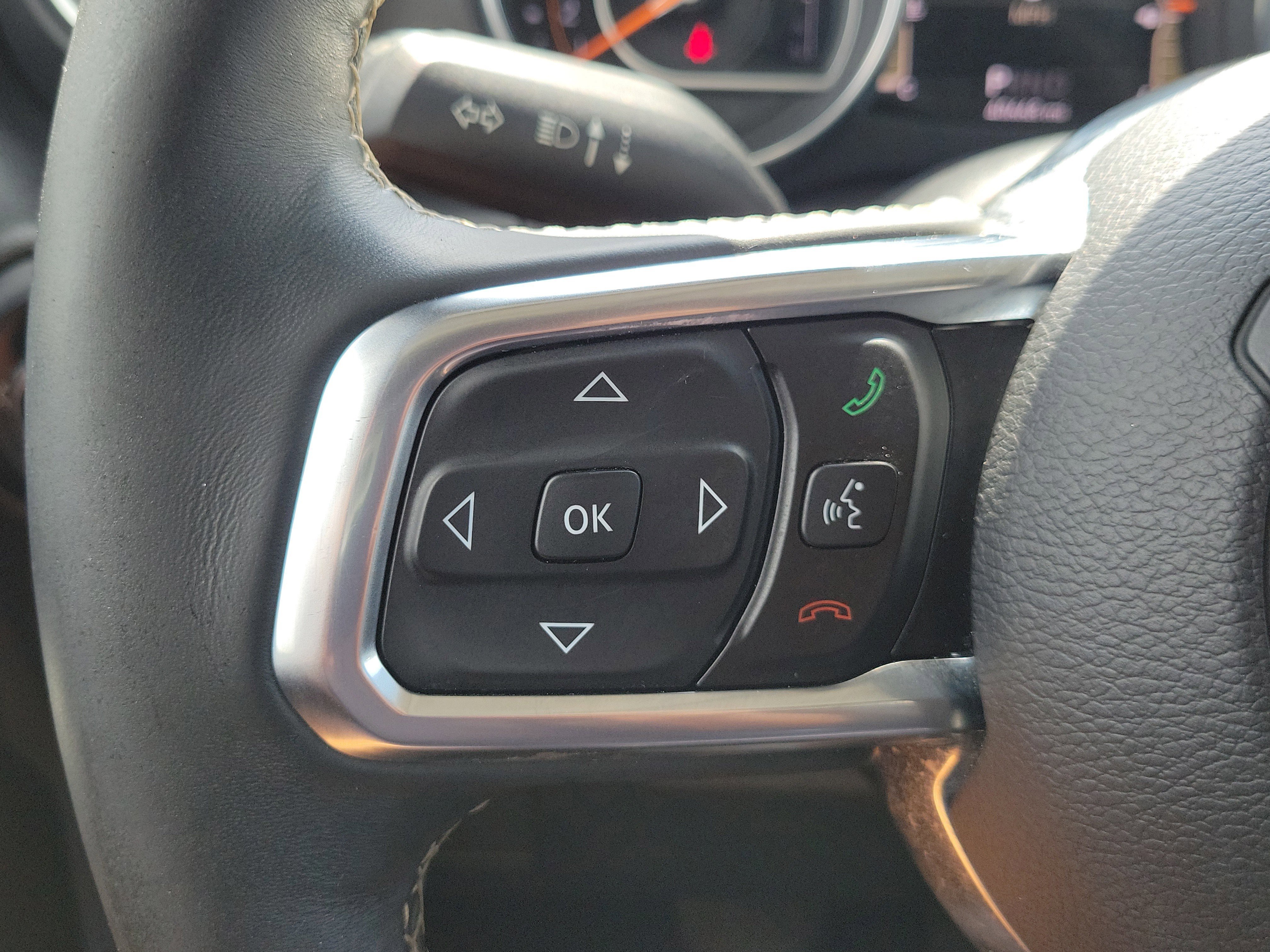 Used 2018 Jeep Wrangler Unlimited Sahara image 24