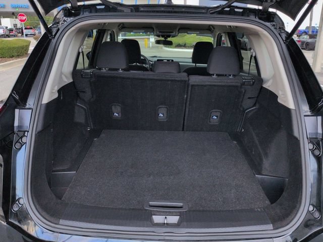 Used 2024 Nissan Rogue S FWD image 13