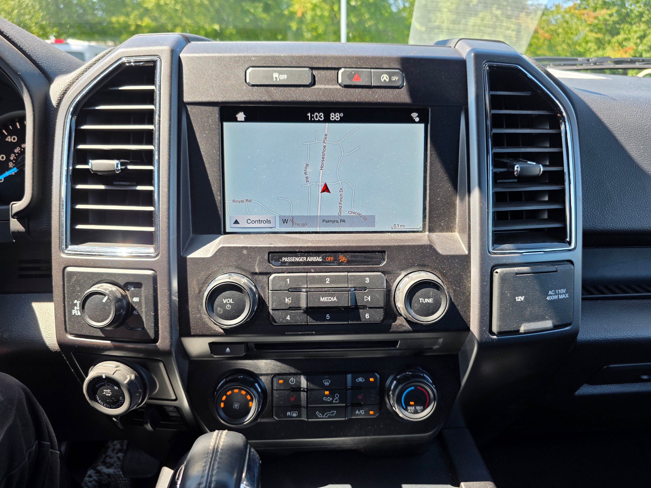 Certified 2018 Ford F150 XLT w/ Equipment Group 302A Luxury AWD/4WD image 13