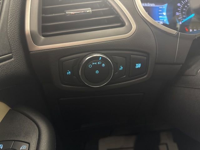 Certified 2021 Ford Edge SE image 21