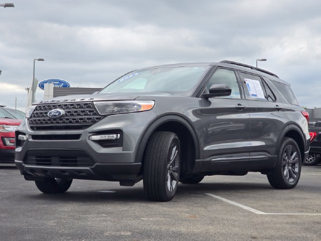 Certified 2023 Ford Explorer XLT w/ Equipment Group 202A AWD/4WD image 16