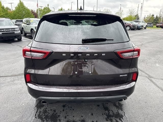 Certified 2023 Ford Escape ST-Line Elite AWD/4WD image 6