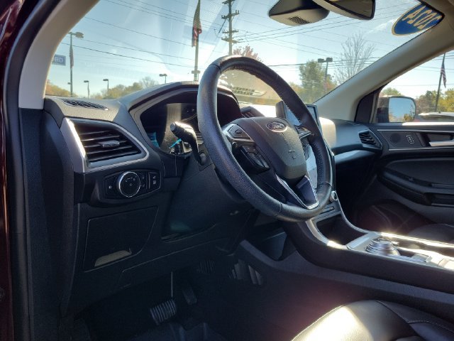 Certified 2024 Ford Edge SEL w/ Convenience Package AWD/4WD image 10