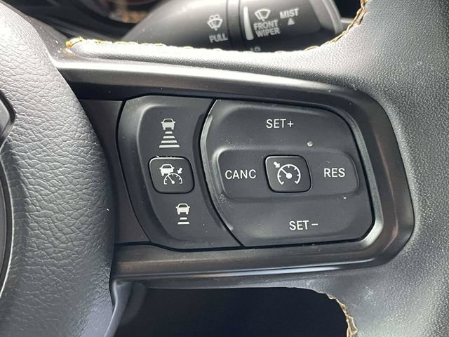 Used 2024 Jeep Gladiator Sport AWD/4WD image 19