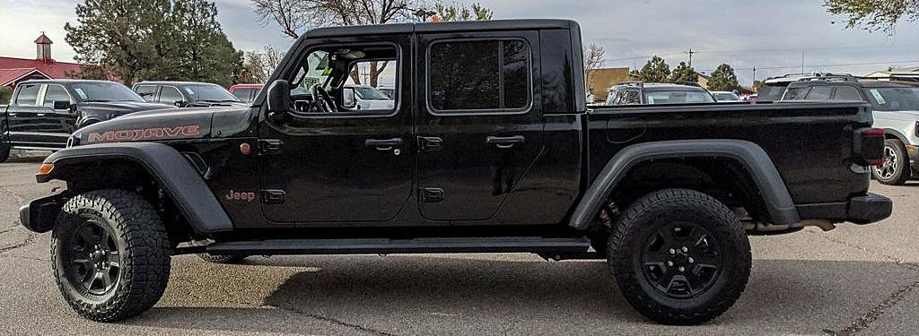 Used 2023 Jeep Gladiator Mojave w/ LED Lighting Group AWD/4WD image 5