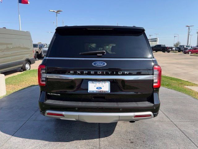 Certified 2024 Ford Expedition Platinum AWD/4WD image 6