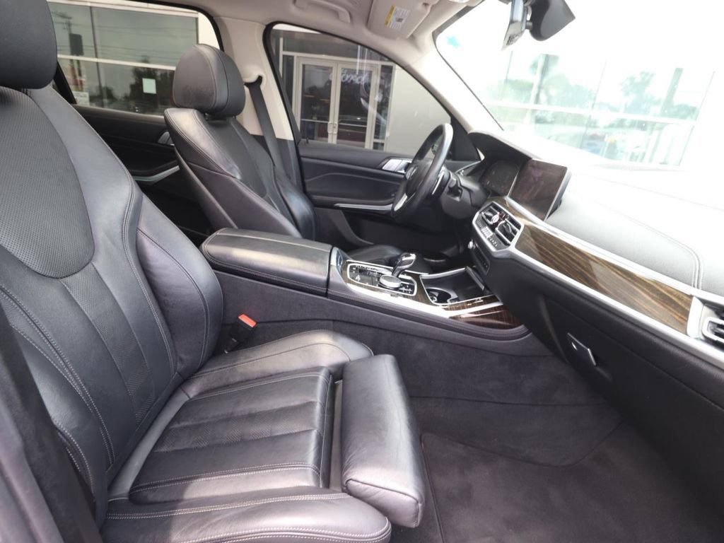 Used 2020 BMW X7 xDrive40i w/ Cold Weather Package AWD/4WD image 16