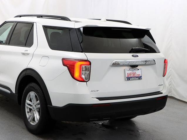 Certified 2022 Ford Explorer XLT AWD/4WD image 7