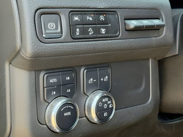 Used 2024 GMC Yukon Denali AWD/4WD image 21