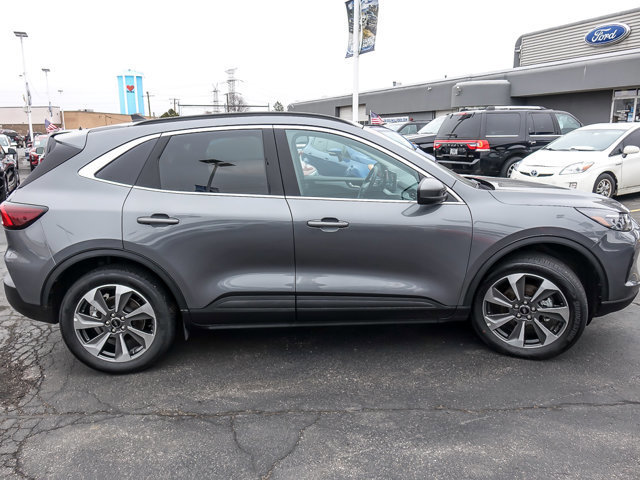 Certified 2025 Ford Escape Platinum image 7