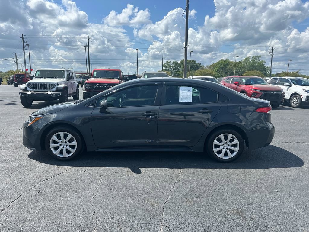 Used 2024 Toyota Corolla LE FWD image 4