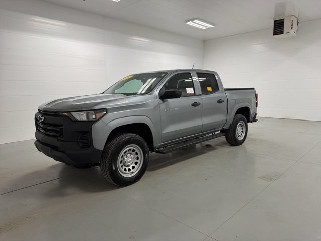 Used 2023 Chevrolet Colorado W/T AWD/4WD image 3