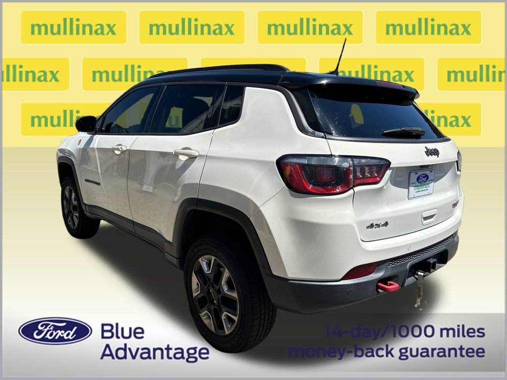 Used 2018 Jeep Compass Trailhawk w/ Leather Interior Group AWD/4WD image 3