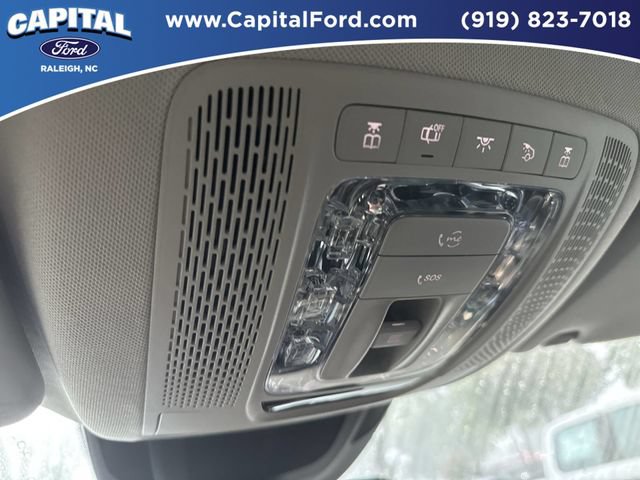 Used 2024 Mercedes-Benz GLS 580 4MATIC image 33
