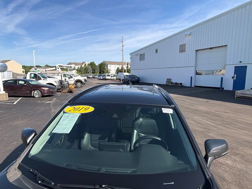 Used 2019 Toyota RAV4 XLE Premium w/ Cold Weather Package AWD/4WD image 18