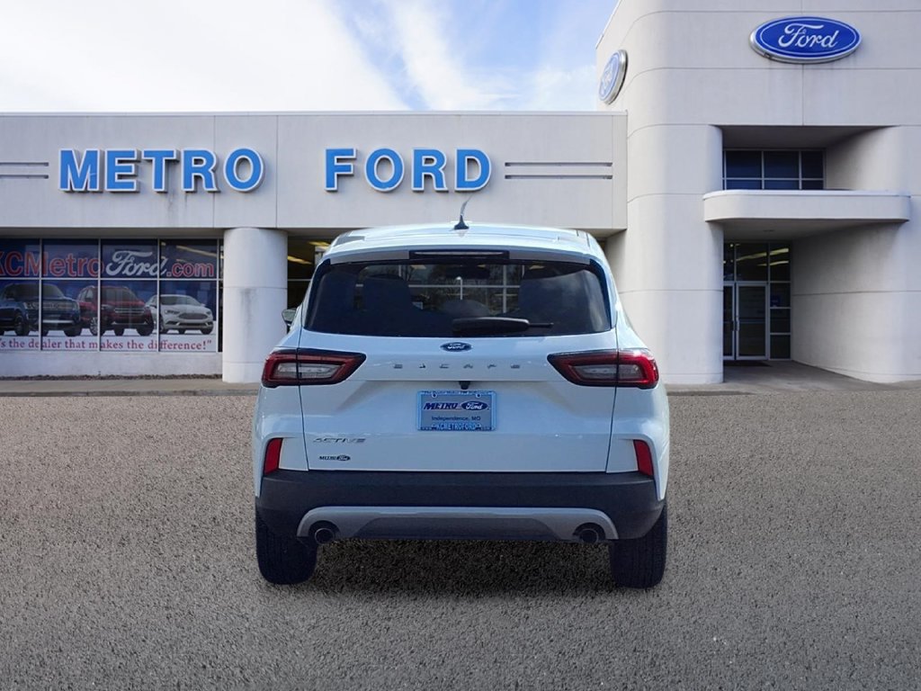 Certified 2024 Ford Escape Active FWD image 4