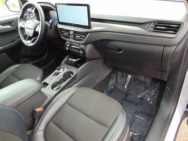 Certified 2026 Ford Escape SE FWD image 25