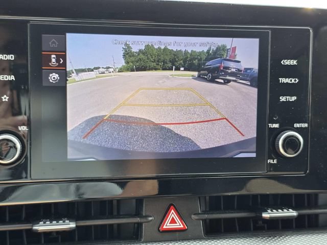 Used 2023 Kia Sportage LX AWD/4WD image 19