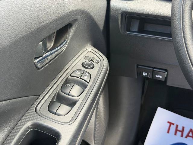 Used 2025 Nissan Versa SV FWD image 19