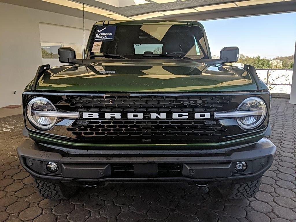 Certified 2025 Ford Bronco Outer Banks AWD/4WD image 2