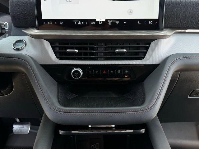 Certified 2025 Ford Explorer Active w/ Active Comfort Package AWD/4WD image 30