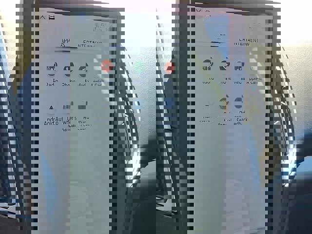 Certified 2024 Ford Edge SE w/ Black Appearance Package image 26