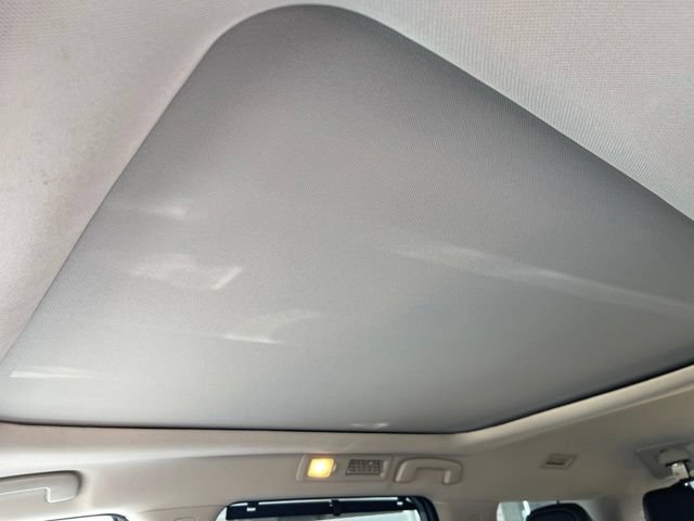 Used 2023 Nissan Pathfinder Platinum FWD image 33