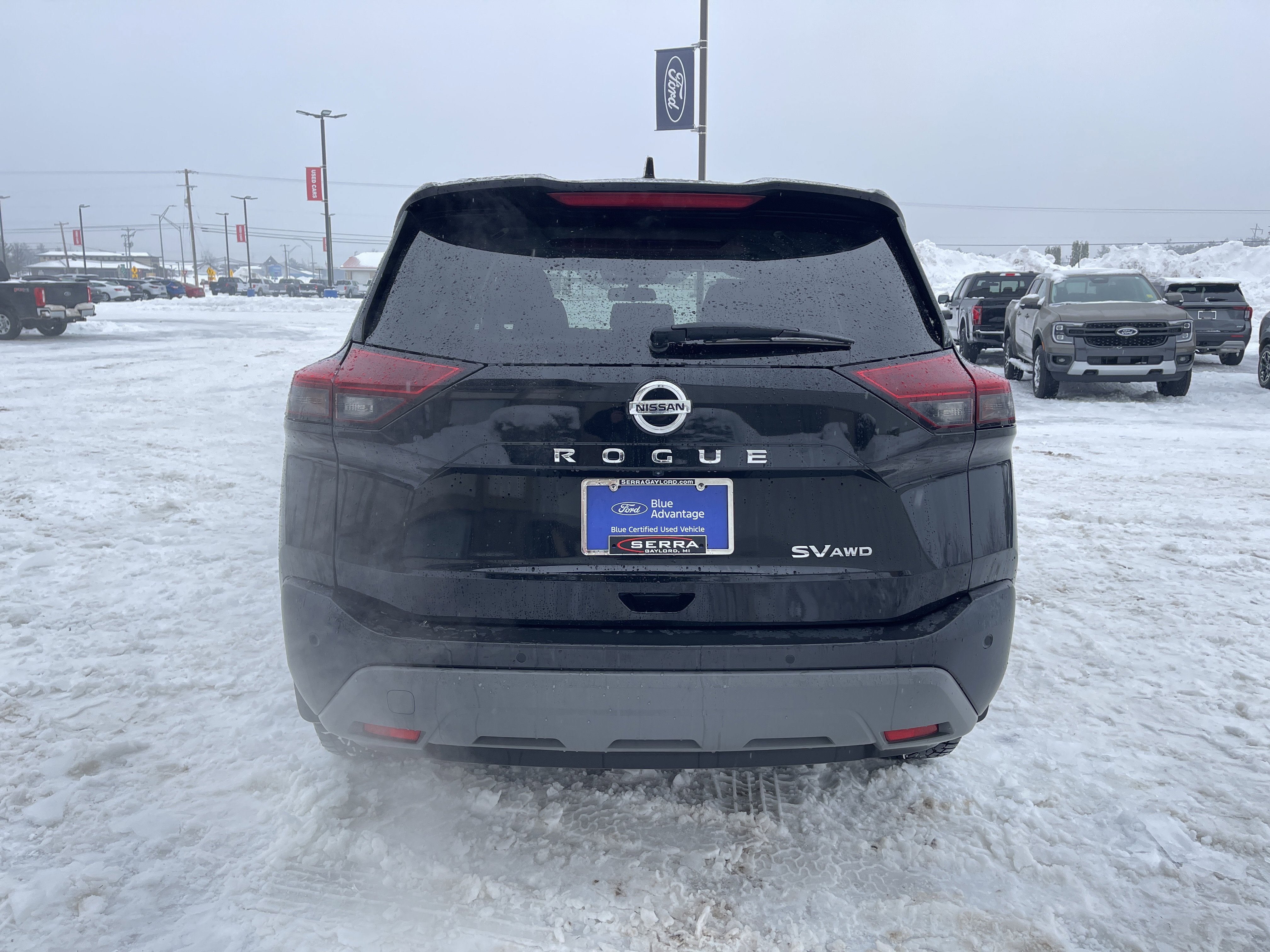 Used 2021 Nissan Rogue SV image 4