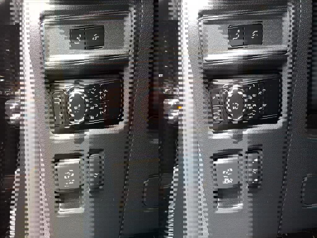 Certified 2024 Ford Expedition Max Platinum image 23