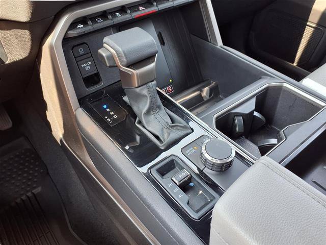 Used 2025 Toyota Tundra Limited AWD/4WD image 11