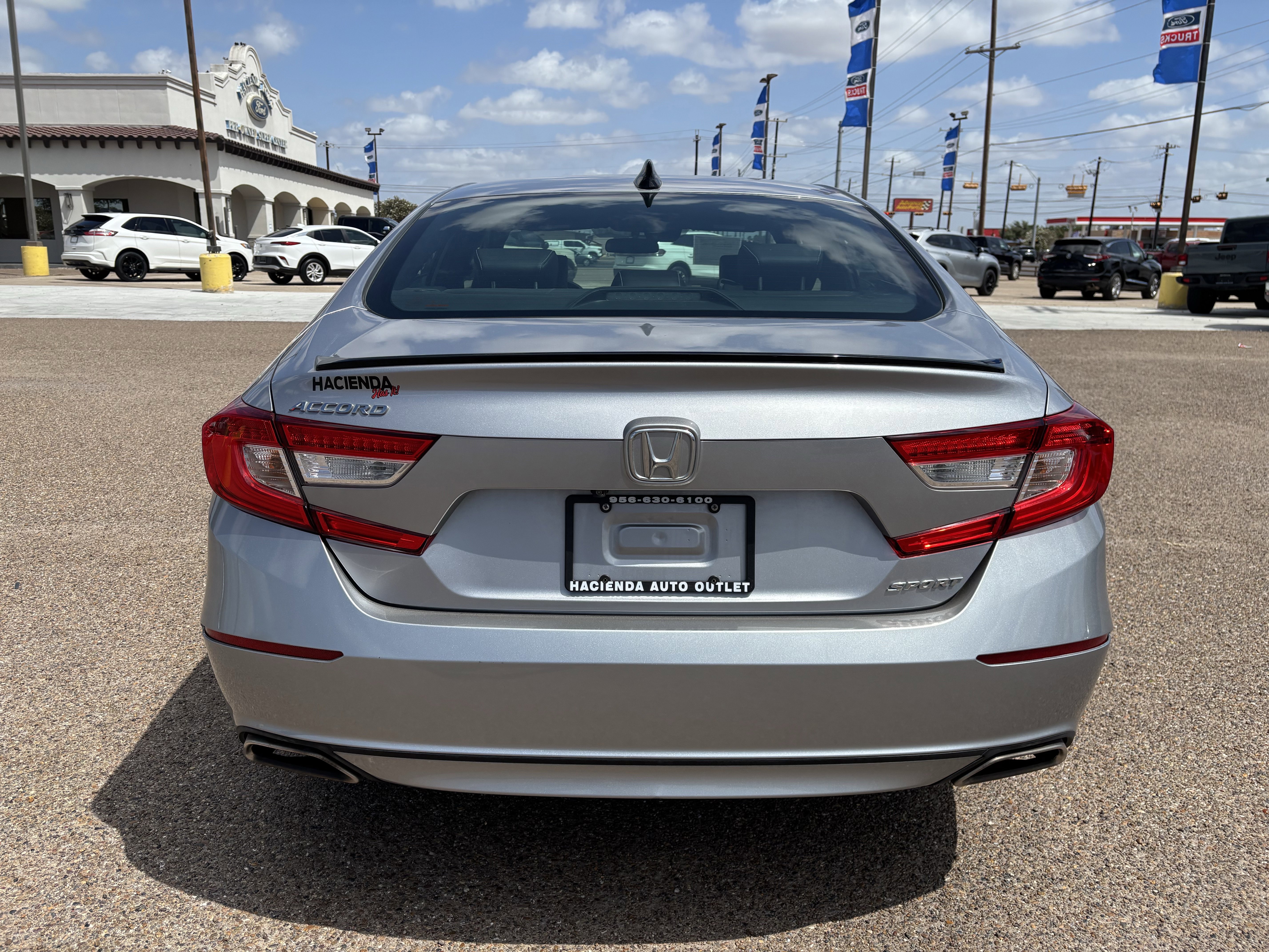 Used 2021 Honda Accord Sport image 4