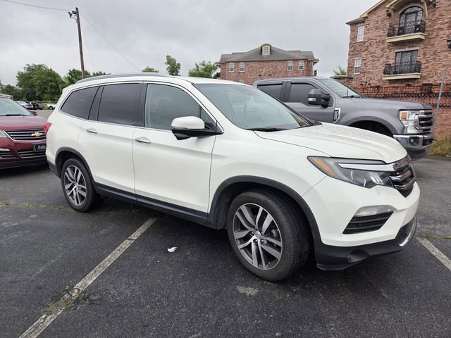 Used 2017 Honda Pilot Touring image 3
