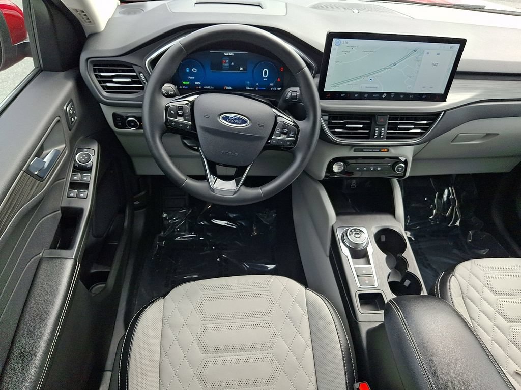 Certified 2024 Ford Escape Platinum w/ Premium Technology Package AWD/4WD image 11
