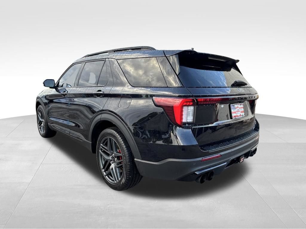 Certified 2025 Ford Explorer ST AWD/4WD image 7
