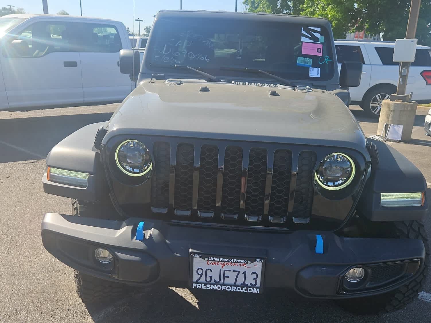 Used 2023 Jeep Wrangler Unlimited w/ 8.4" Radio Group AWD/4WD image 4