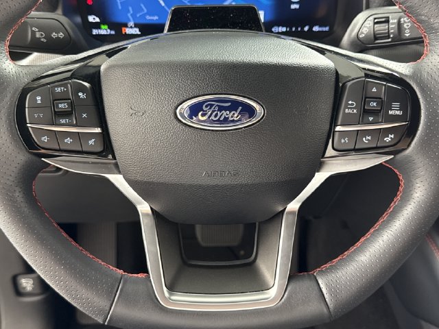 Certified 2025 Ford Explorer ST-Line w/ ST-Line Street Pack AWD/4WD image 9