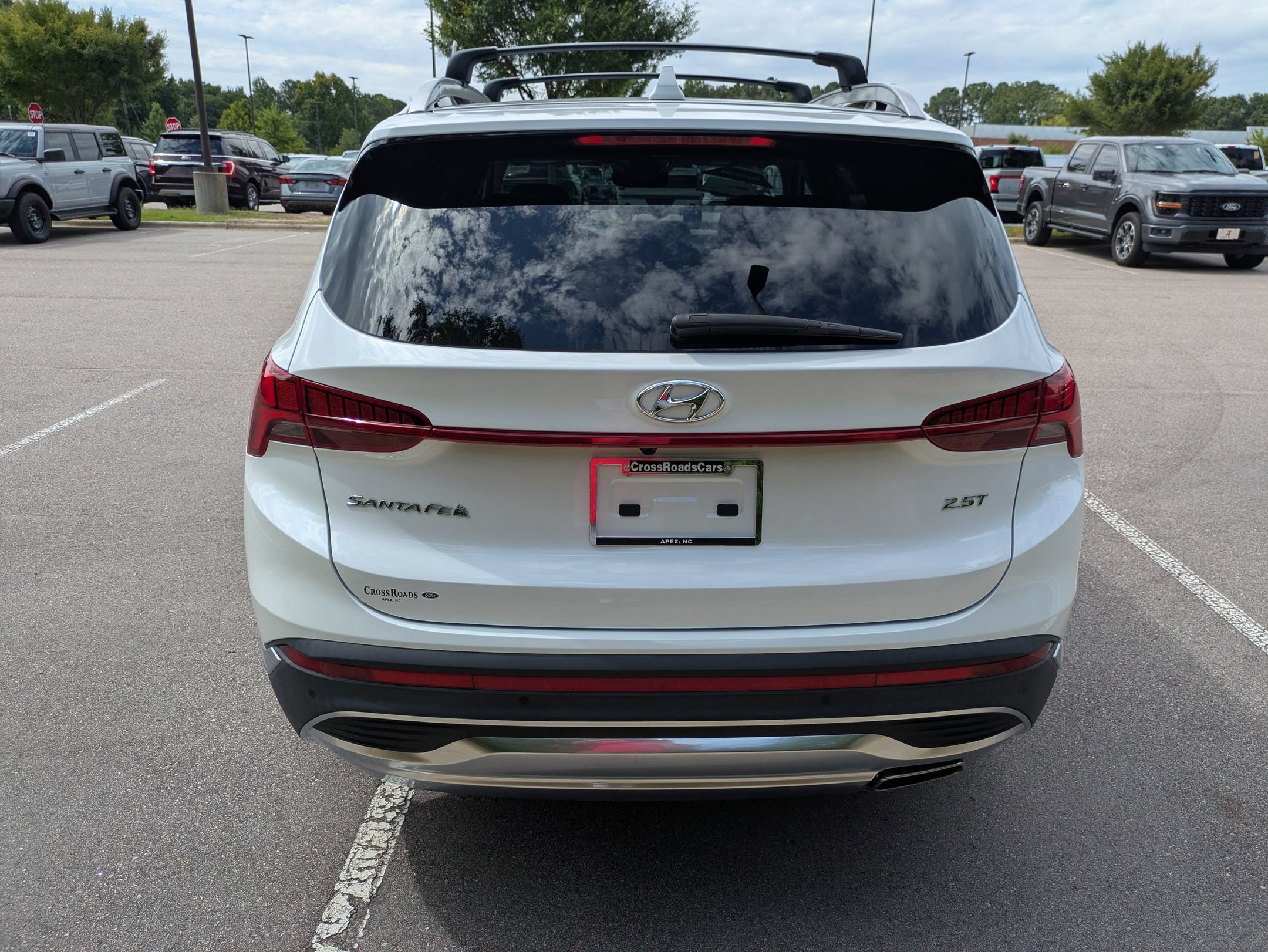Used 2023 Hyundai Santa Fe Limited FWD image 5