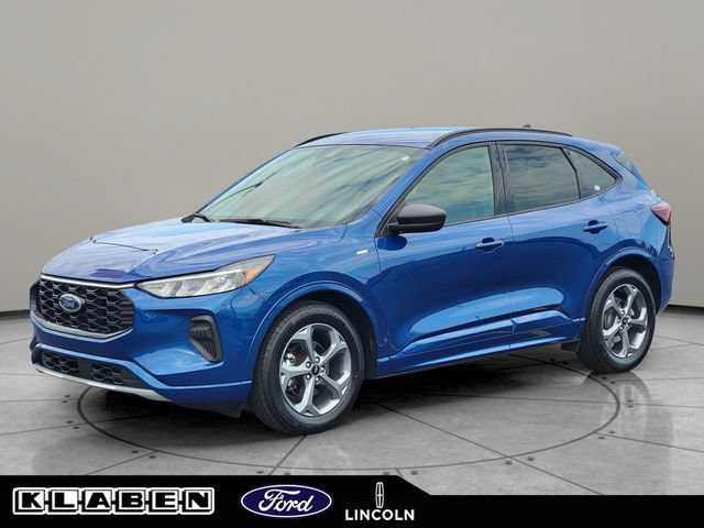 Certified 2023 Ford Escape ST-Line w/ Tech Pack #1 FWD image 1