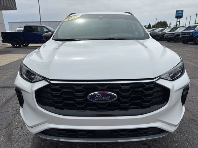 Certified 2024 Ford Escape ST-Line w/ Tech Pack #1 AWD/4WD image 10