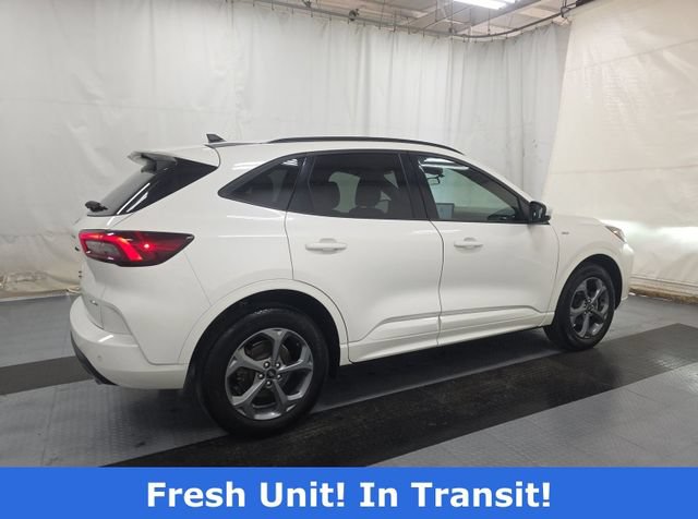 Certified 2023 Ford Escape ST-Line Select w/ Tech Pack #1 AWD/4WD image 2
