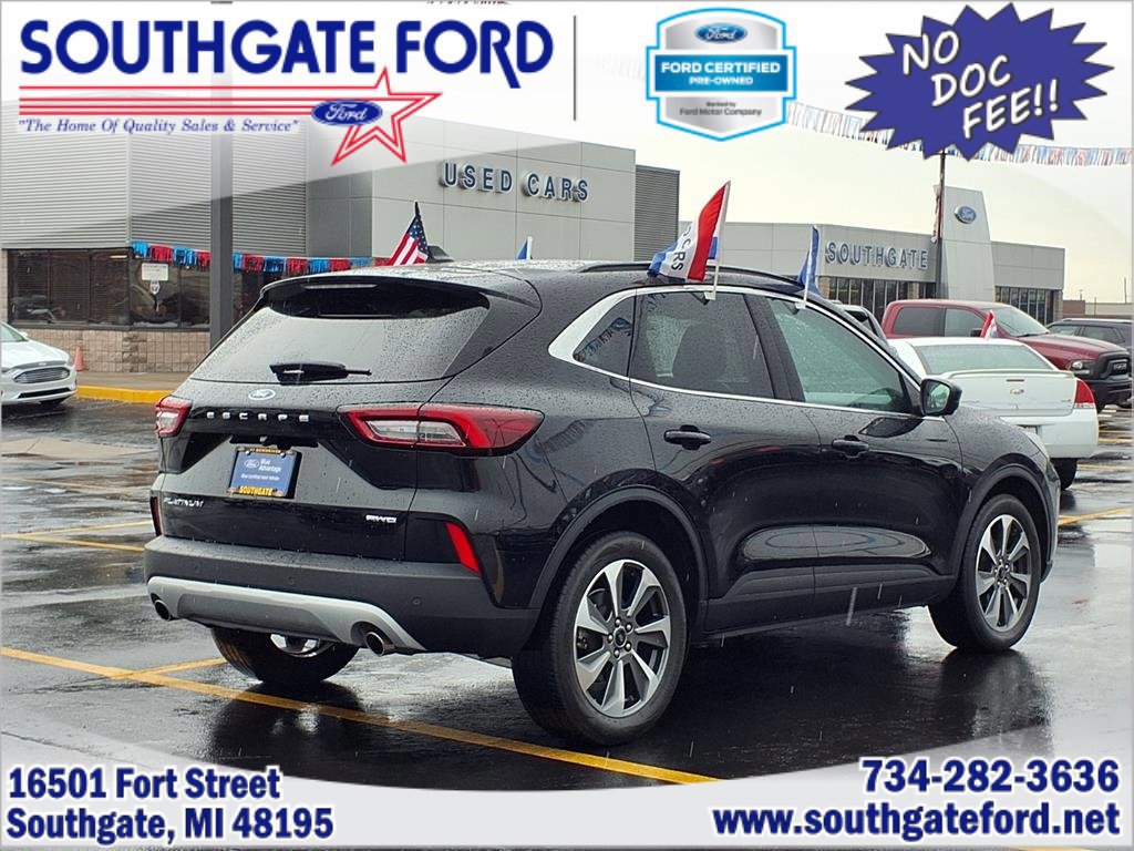 Certified 2023 Ford Escape Platinum image 3