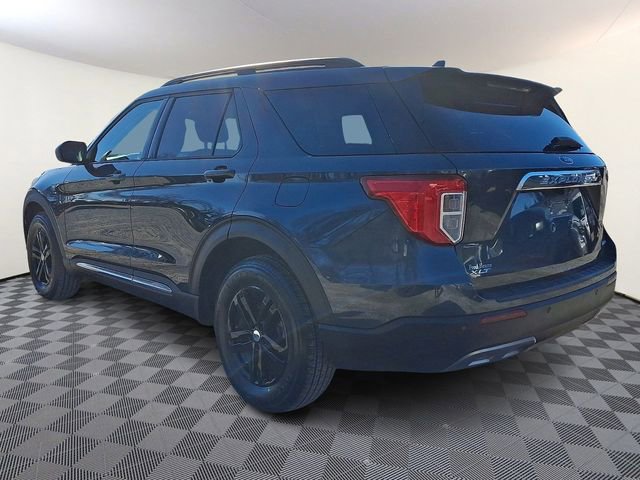 Certified 2022 Ford Explorer XLT w/ Equipment Group 202A image 5