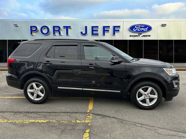 Certified 2017 Ford Explorer XLT image 6