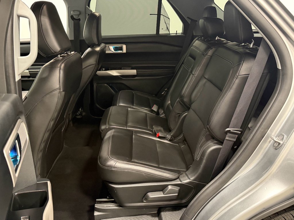 Certified 2024 Ford Explorer Limited image 30