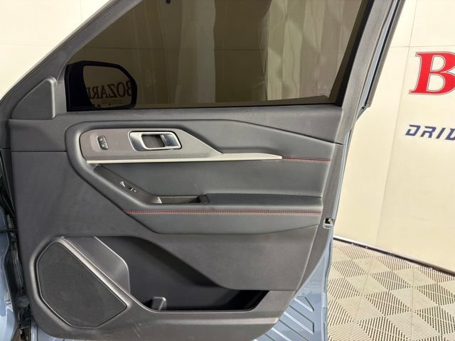 Certified 2025 Ford Explorer ST-Line RWD image 36