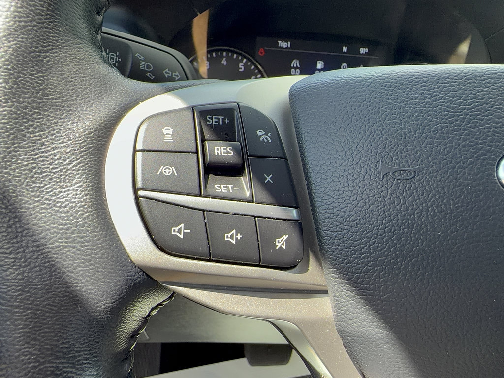 Certified 2022 Ford Explorer Limited RWD image 27