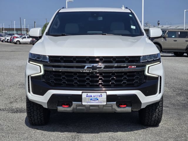 Used 2021 Chevrolet Tahoe Z71 w/ Luxury Package AWD/4WD image 2